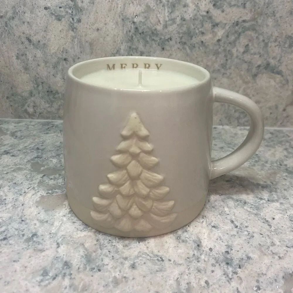 White Christmas Tree Scented Candle - Picture 2 of 8